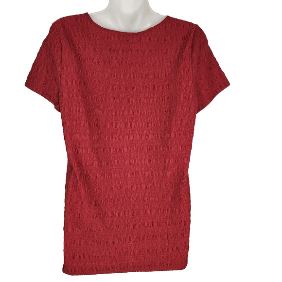 East 5th Womens Top Textured Stretch Red Blouse Short Sleeve Round Neck Medium - Picture 2 of 9